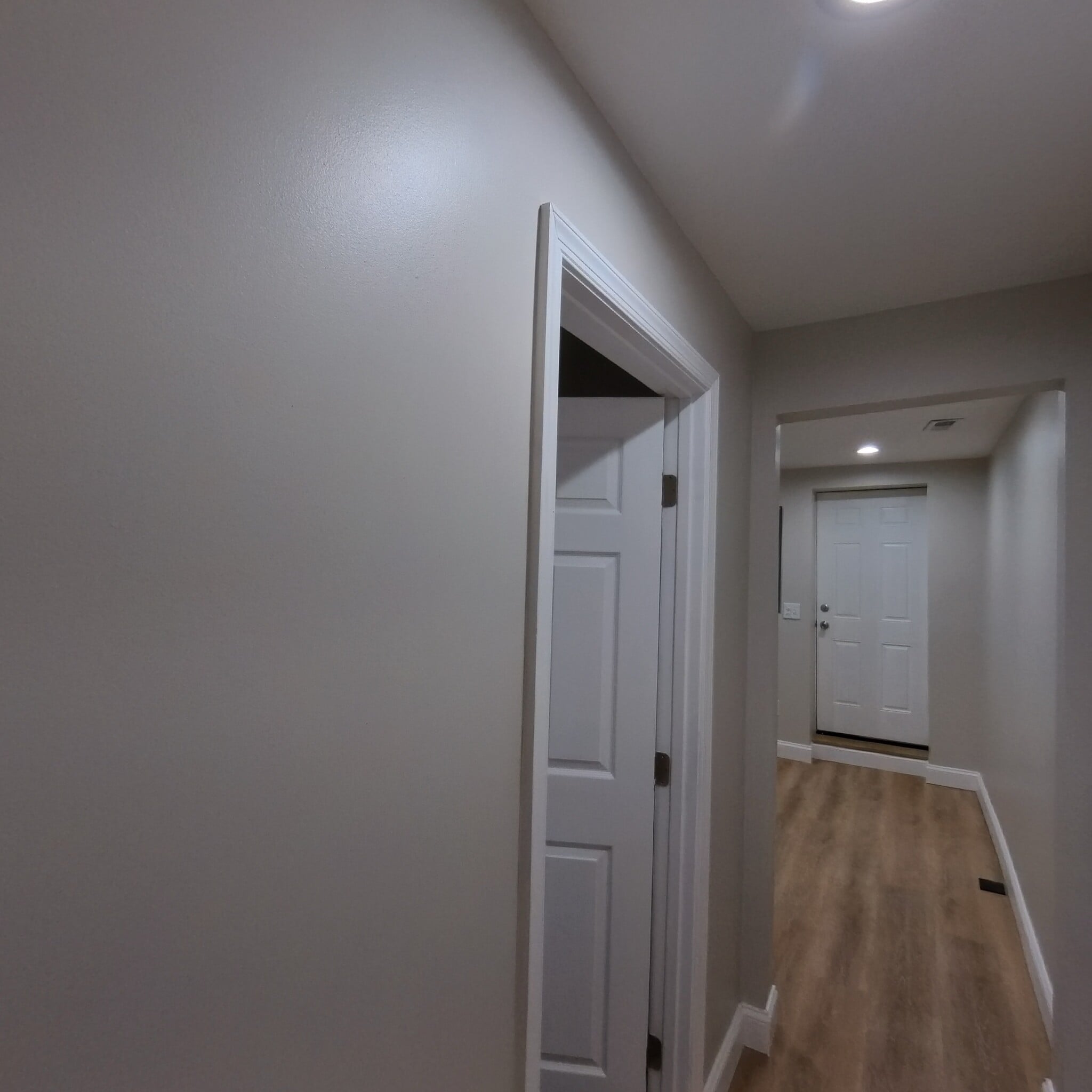 Hallway - 4646 York Rd