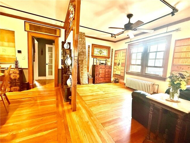 Building Photo - 26 Hall Ave