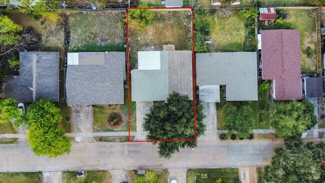 Building Photo - 5326 Heatherbrook Dr