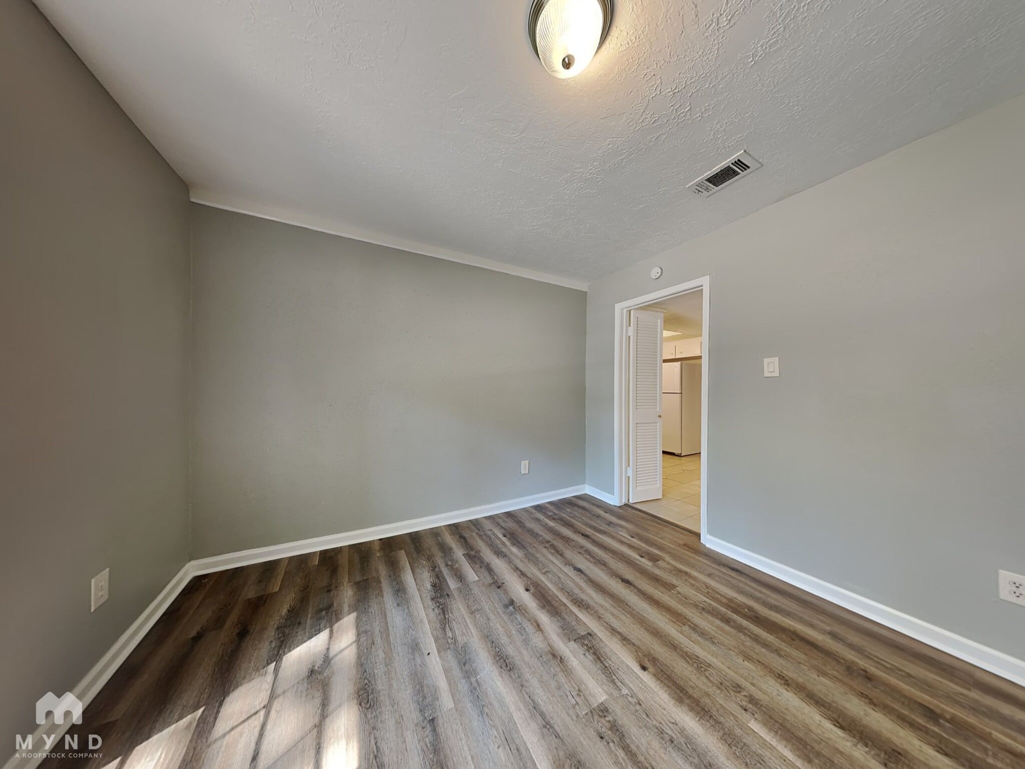 Building Photo - 15110 Gladebrook Dr