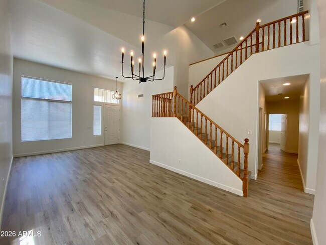 Building Photo - 8777 W Hayward Ave