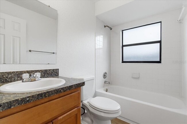 Building Photo - 1360 Boylan Ave