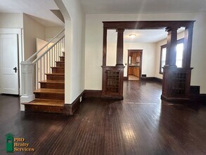 Building Photo - 4 Bedroom Home **Half off 1 Month's Rent w...