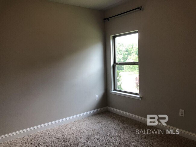 Building Photo - 23738 Havasu Dr