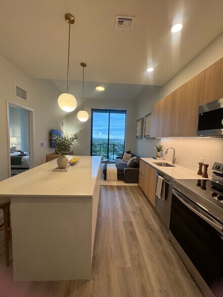 Building Photo - 95 NW 30th Ave