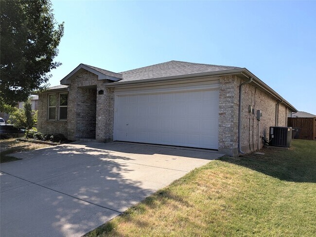 Building Photo - 1736 Carolina Ridge Way