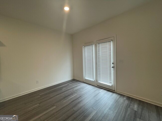 Building Photo - 35118 Condor Ct
