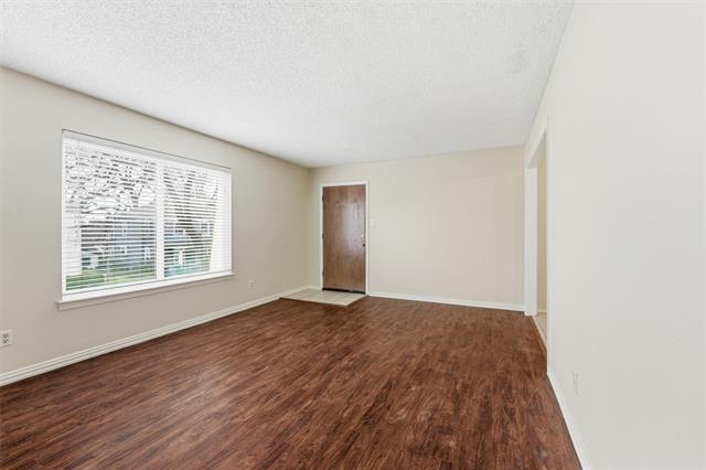 Building Photo - 410 W Franklin St