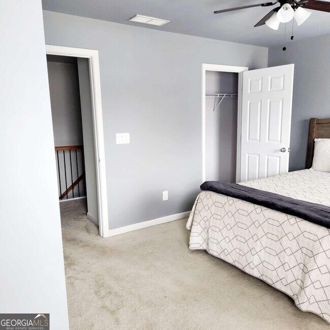Building Photo - 608 Lofty Ln