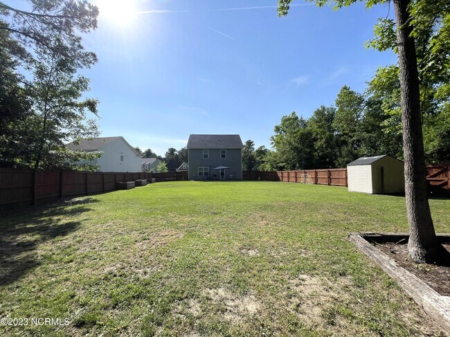 Building Photo - 303 Vilas Way S