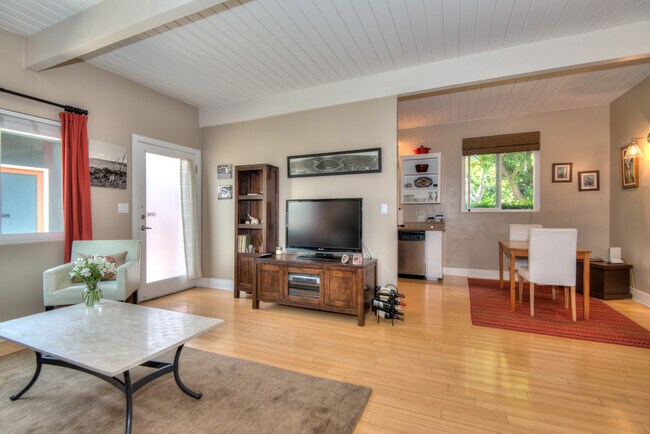 Building Photo - 2325 Kansas Ave