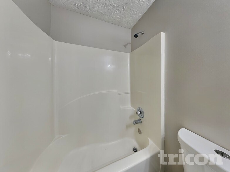 Building Photo - 2725 Archer Way