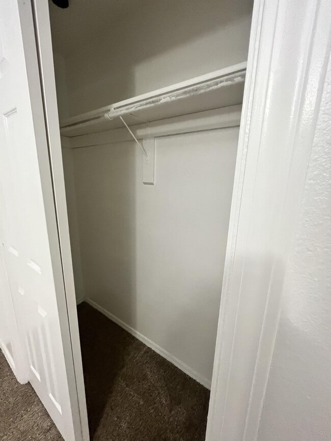 Building Photo - 1240 N 2nd E