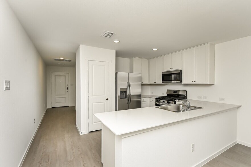 Building Photo - 10516 Desert Hawk Cir