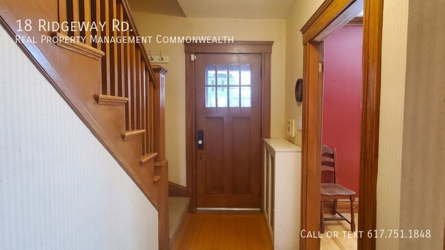 Building Photo - Charming 3-Bedroom Medford Home