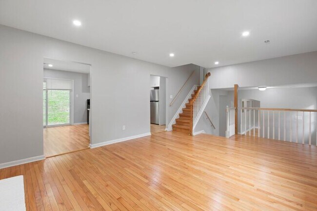 Building Photo - 3 Willow Branch Pl