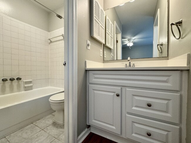 Building Photo - READY 05-15-25!! Ranch Home w/2-Car Garage...