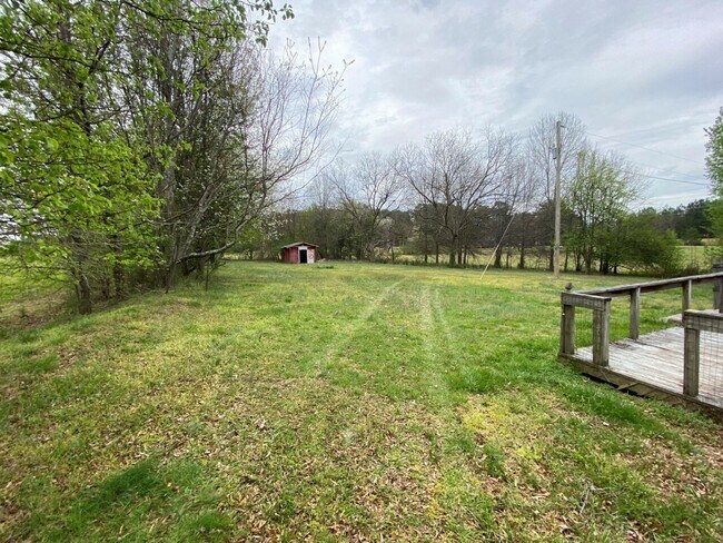 Building Photo - 14533 Idlewild Rd