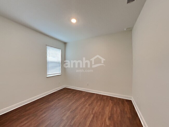 Building Photo - 6301 Emerald Hls Wy