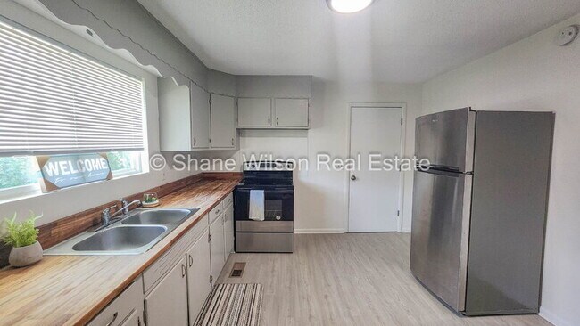 Building Photo - 2110 Appling St