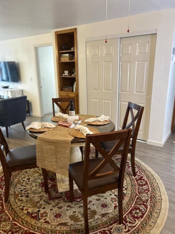 Building Photo - 563 Primrose Dr