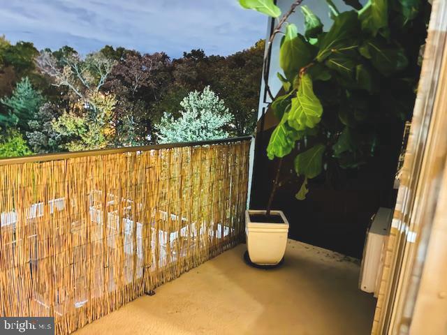 Building Photo - 614 Chestnut St