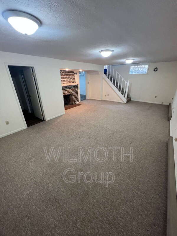 Building Photo - 5226 N College Ave