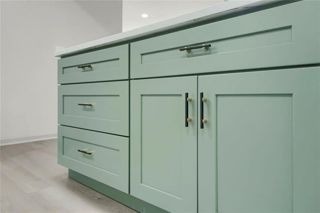 Building Photo - 2926 Monterey Dr