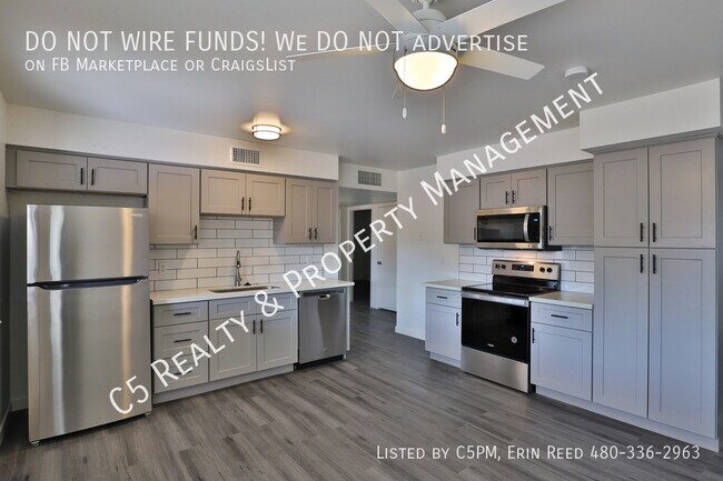 Building Photo - 3929 W El Caminito Dr