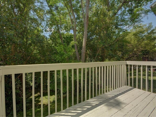 Building Photo - 8421 Spring Valley Dr