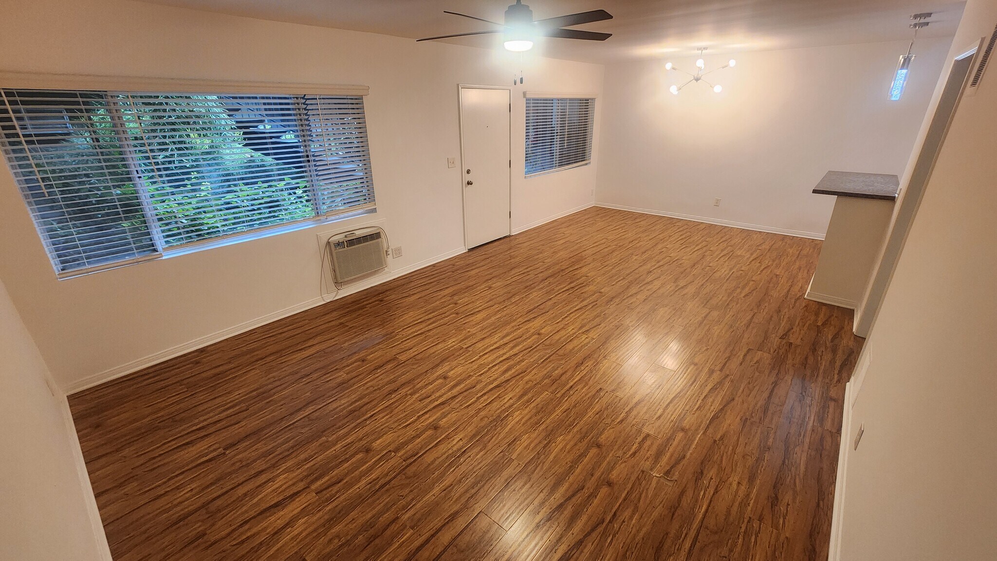 Building Photo - 14804 Dickens St