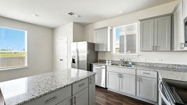 Building Photo - 158 Hazy Glade Dr
