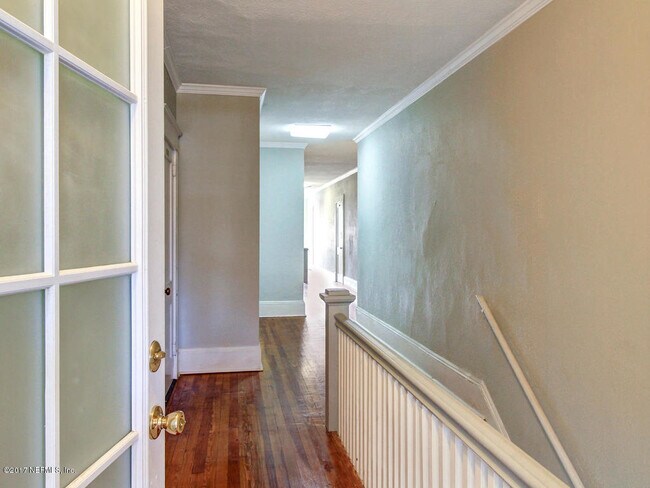 Building Photo - 2116 Herschel St