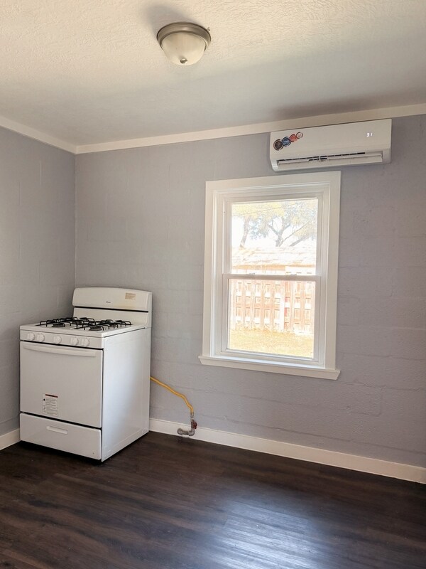 Building Photo - 415 N Beauregard St