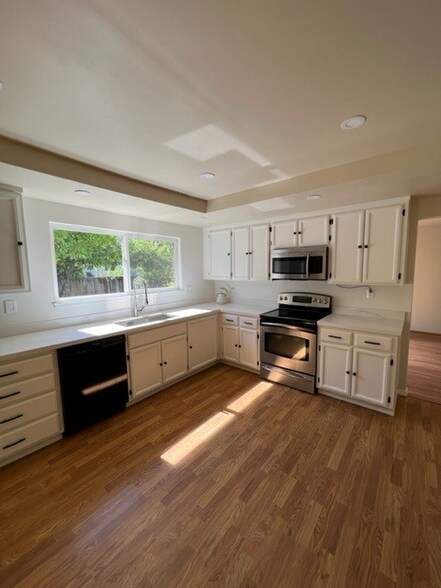 Building Photo - 4486 Barberry Ct