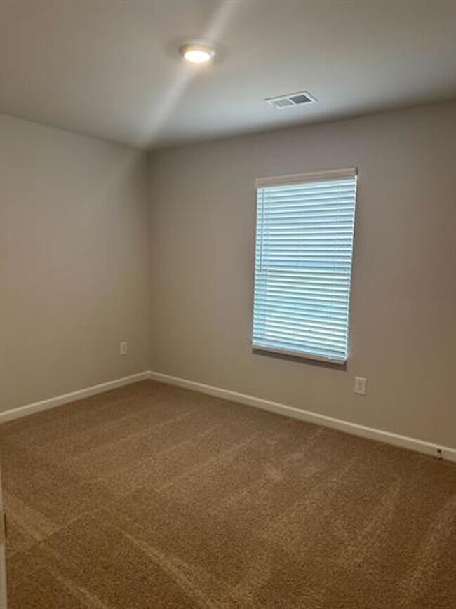 Building Photo - Modern Living in Odenville | 3BR/2BA