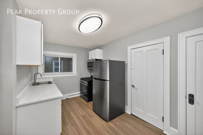 Building Photo - 1772 Williams Ave