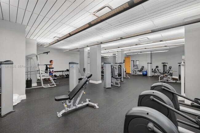 Building Photo - 3801 S Ocean Dr