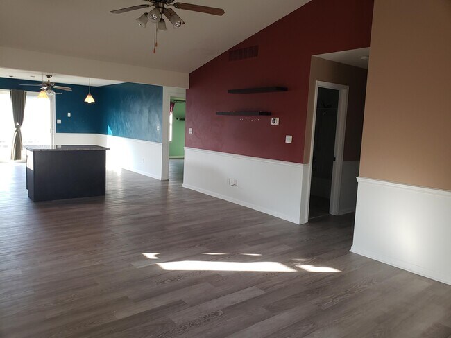 Building Photo - 5809 Phillips Rd