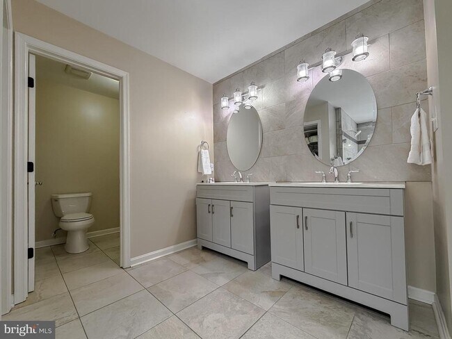 Building Photo - 23185 Pembrook Dr