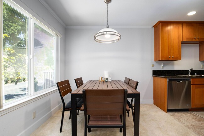 Building Photo - Furnished and Spacious 1 Bedroom Apartment...
