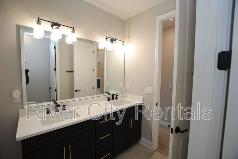 Building Photo - 6997 Red Timber Rd