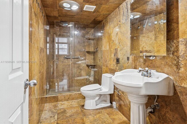 Building Photo - 1401 S Ocean Dr