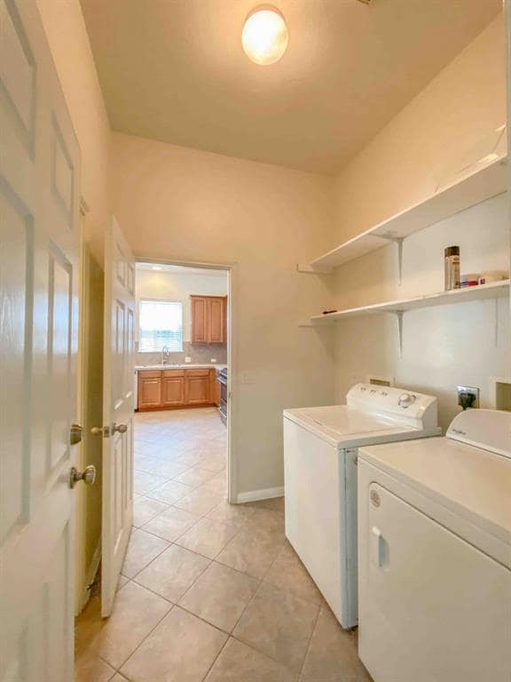 Building Photo - 609 W 37th St