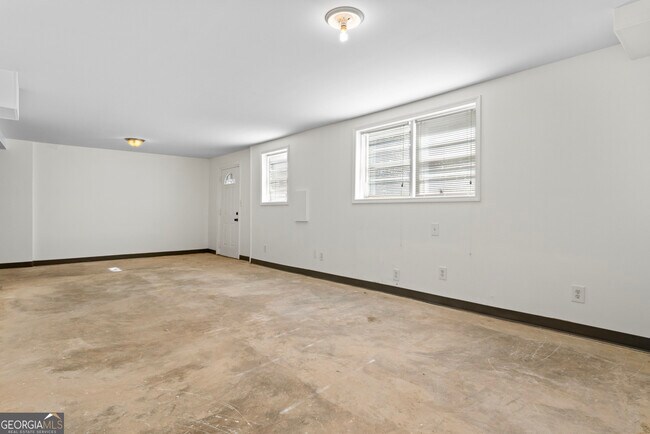 Building Photo - 6418 Briarwood Ct