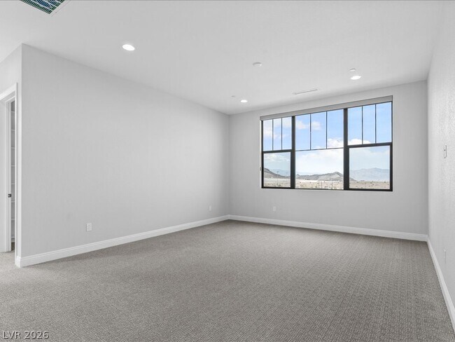 Building Photo - 980 Natural Harmony St