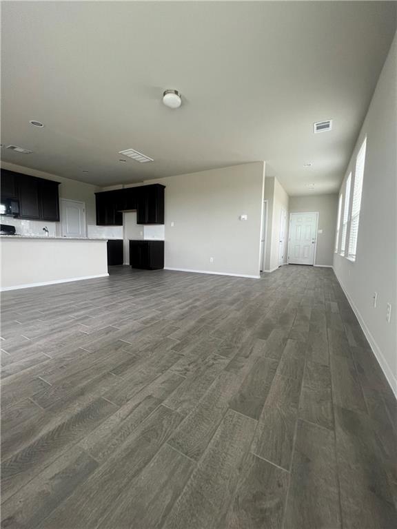 Building Photo - 5600 Respinto Dr