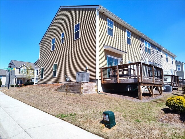 Building Photo - 15257 Wrights Crossing Dr