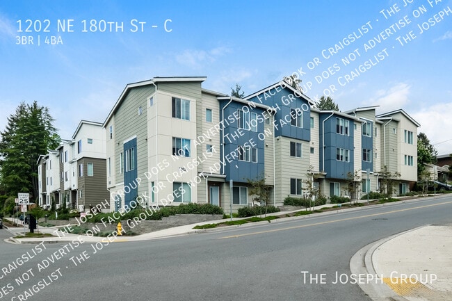 Building Photo - 1202 NE 180th St