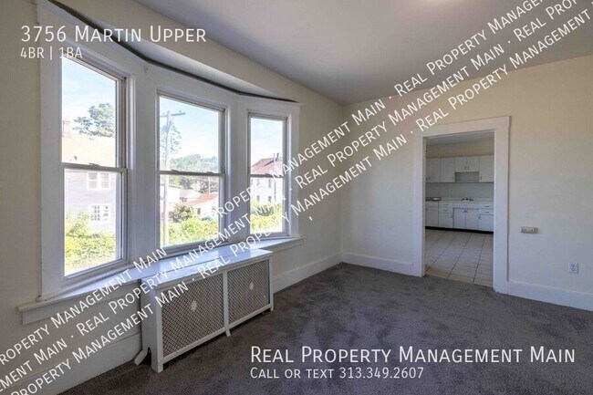 Building Photo - 3756 Martin St